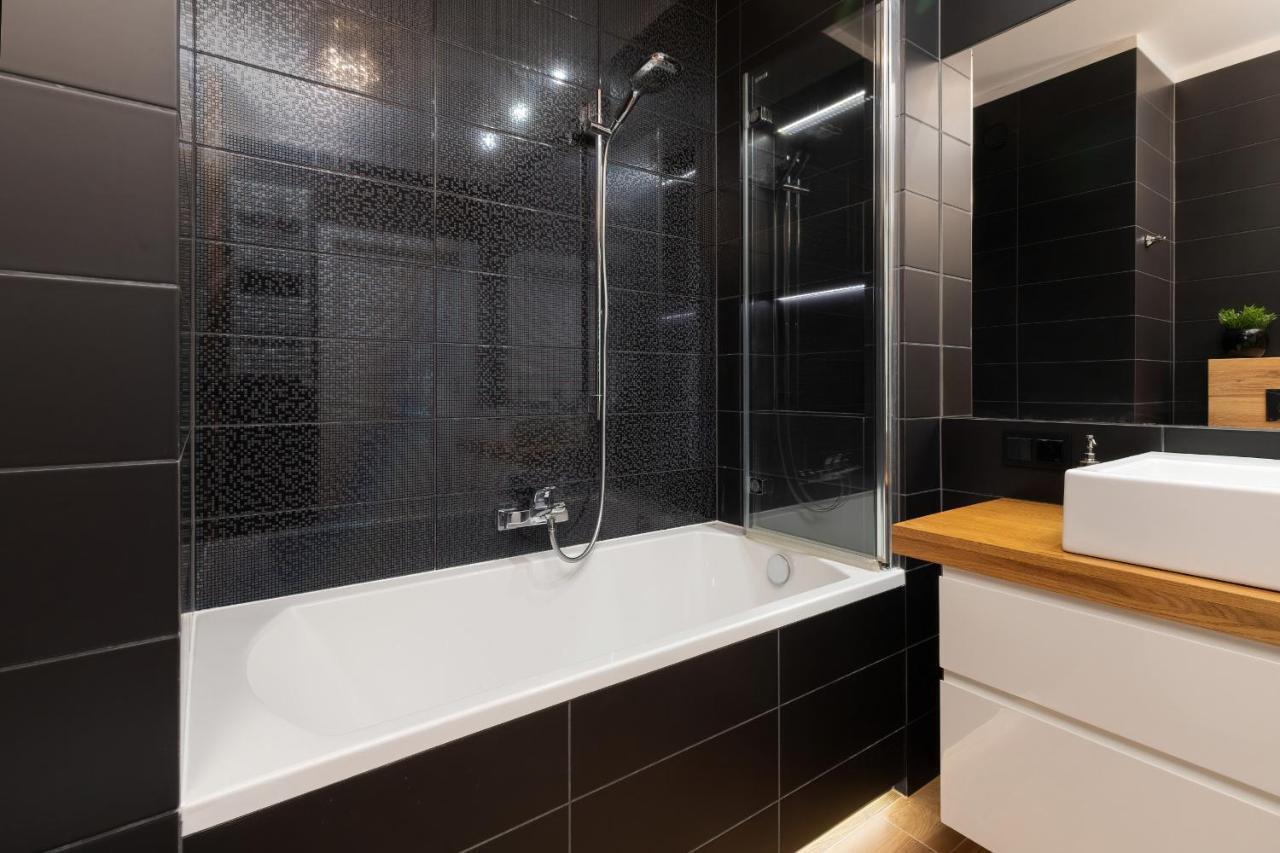 Albatross Towers Przymorze Apartments By Noclegi Renters Danzica Esterno foto